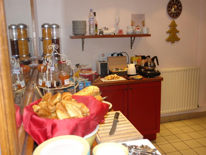 Brit Hotel Aux Sacres Reims, Centre Historique Εξωτερικό φωτογραφία