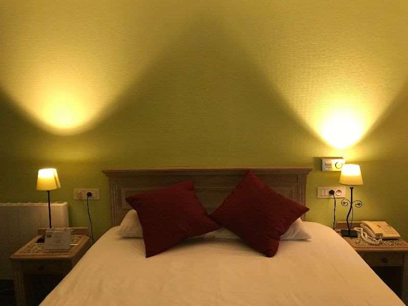 Brit Hotel Aux Sacres Reims, Centre Historique Δωμάτιο φωτογραφία
